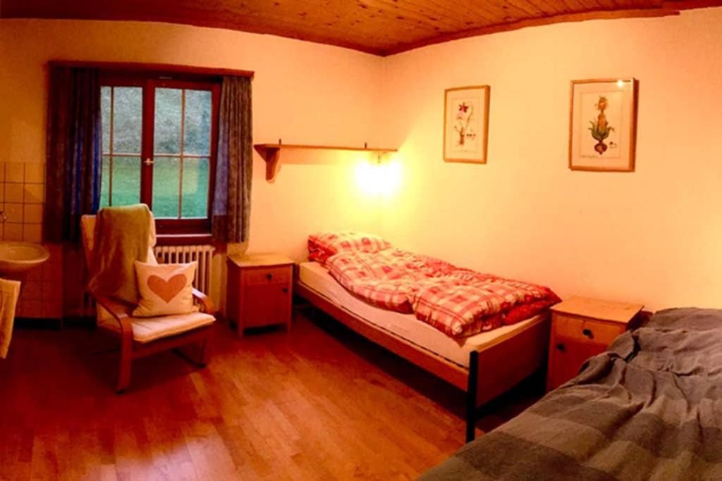 Ferienwohnung Uf Z'Enisch Klosters Buitenkant foto
