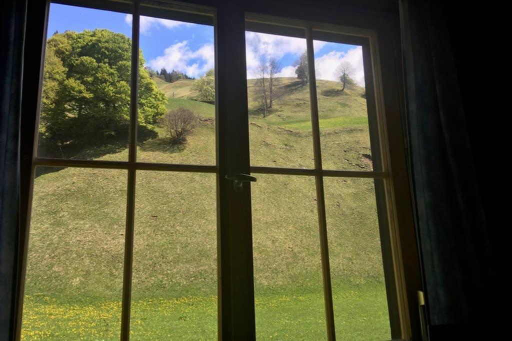 Ferienwohnung Uf Z'Enisch Klosters Buitenkant foto