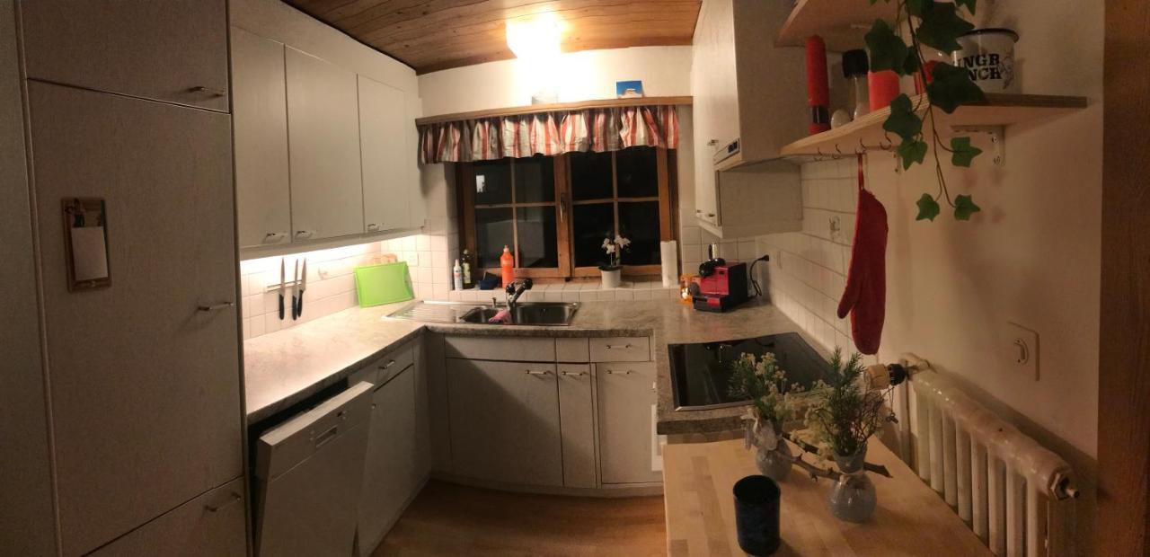 Ferienwohnung Uf Z'Enisch Klosters Buitenkant foto