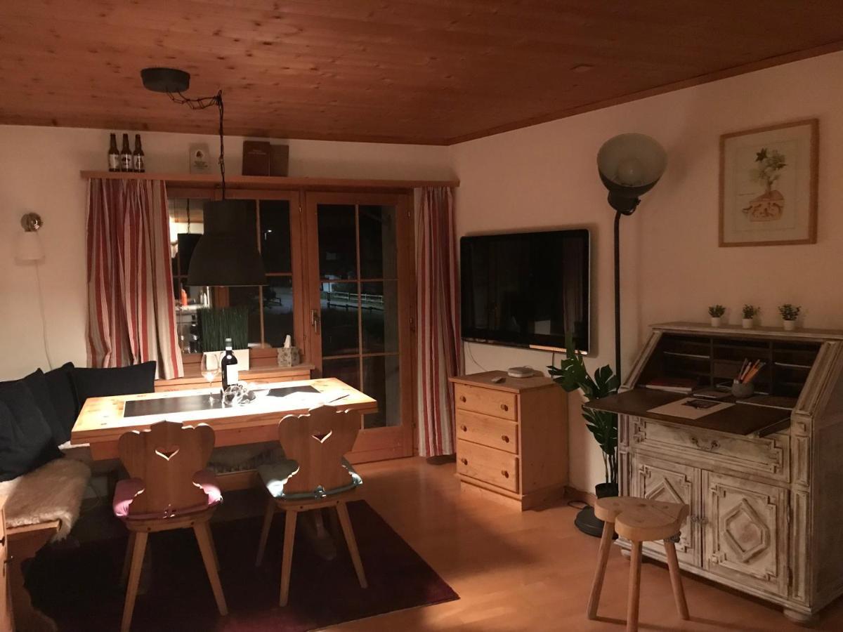 Ferienwohnung Uf Z'Enisch Klosters Buitenkant foto