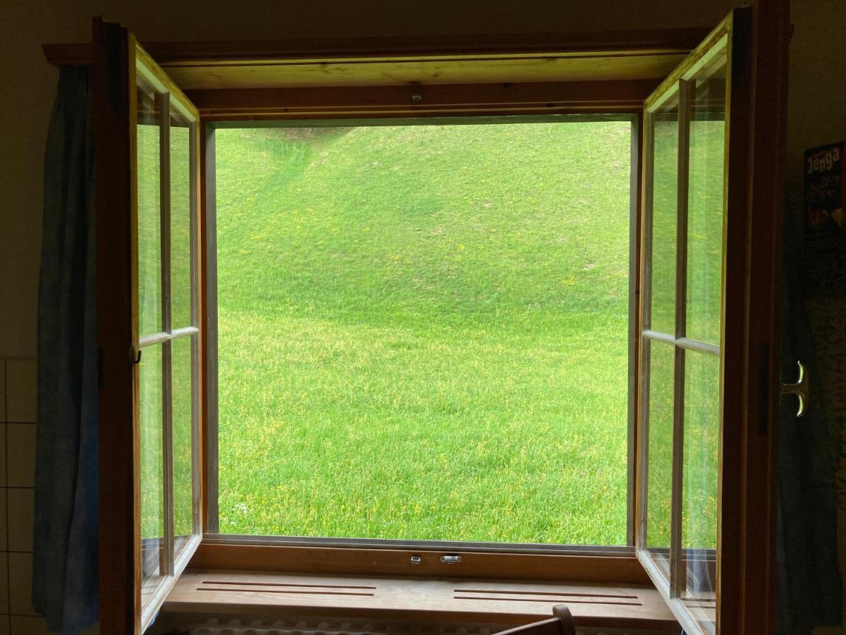 Ferienwohnung Uf Z'Enisch Klosters Buitenkant foto