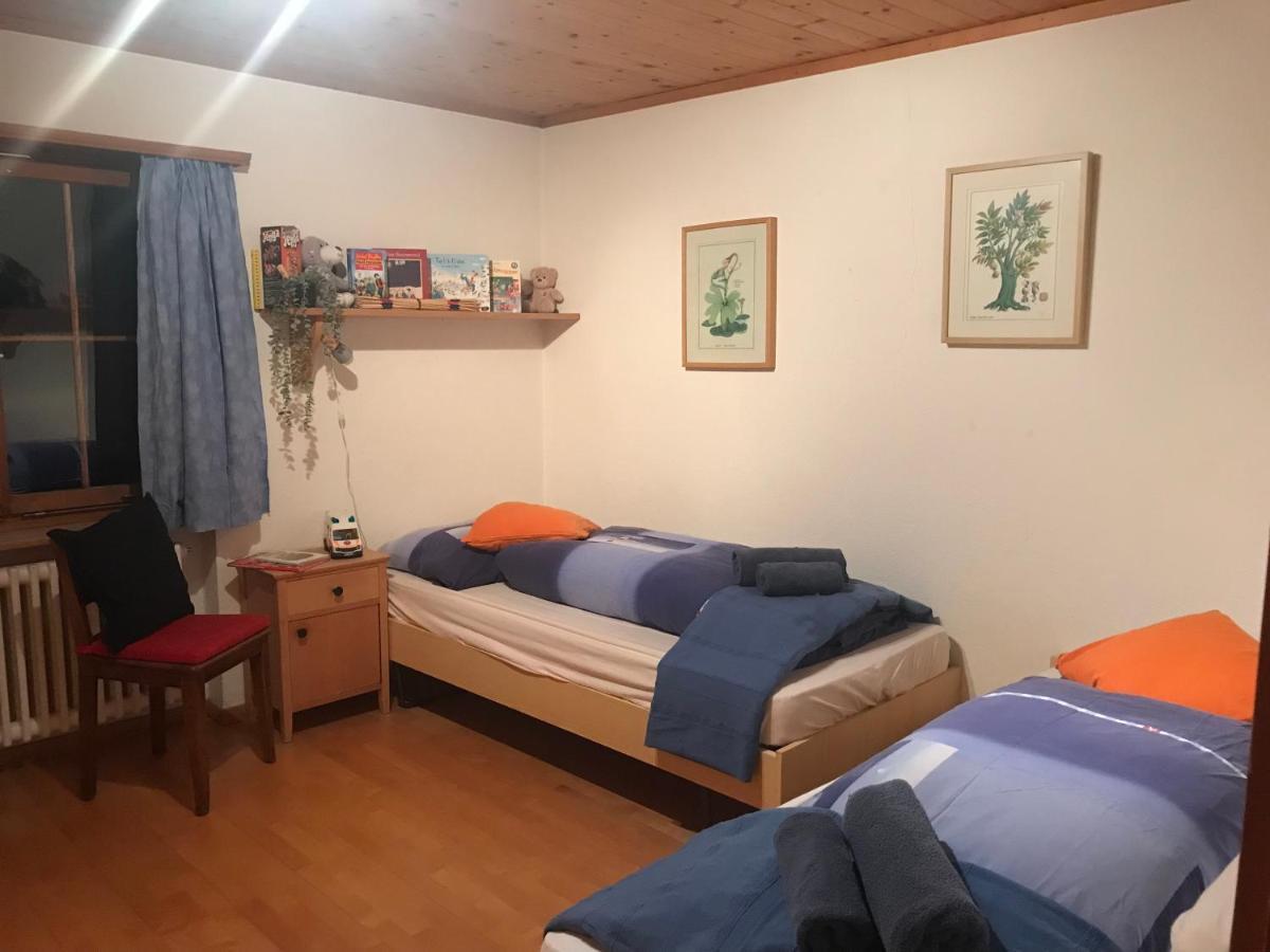 Ferienwohnung Uf Z'Enisch Klosters Buitenkant foto